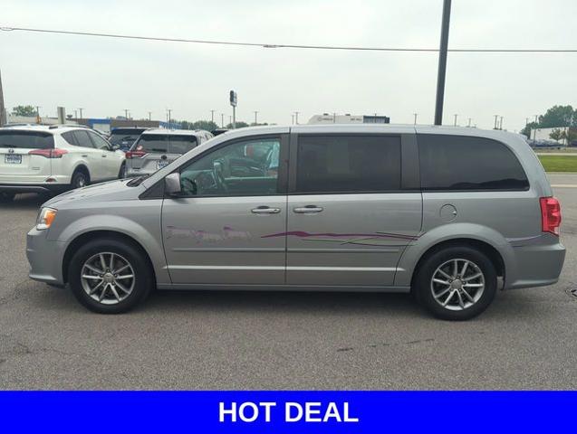 2015 Dodge Grand Caravan Vehicle Photo in Merrillville, IN 46410