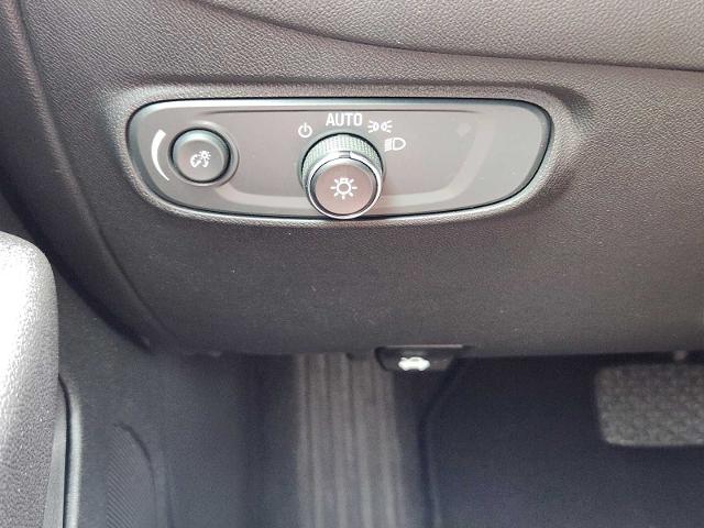 2022 Chevrolet Equinox Vehicle Photo in DENTON, TX 76210-9321