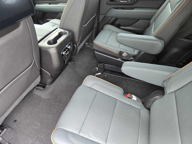 2025 GMC Yukon Vehicle Photo in DALLAS, TX 75209-3016