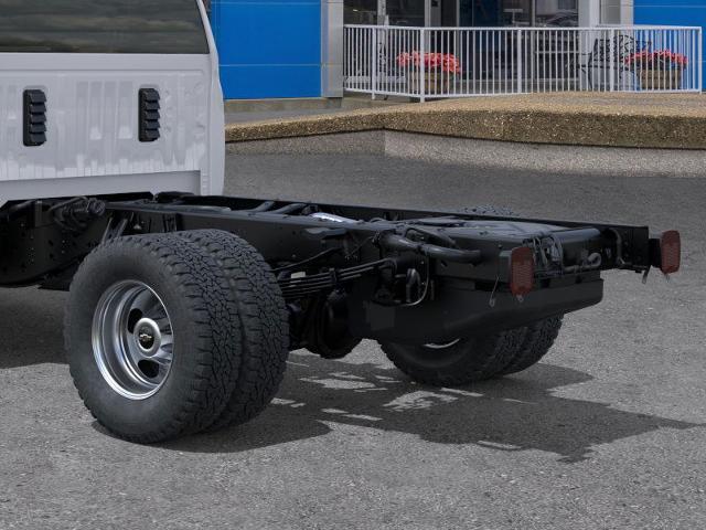 2025 Chevrolet Silverado 3500 HD Chassis Cab Vehicle Photo in INDEPENDENCE, MO 64055-1314