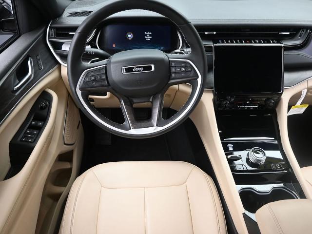 2023 Jeep Grand Cherokee 4xe Vehicle Photo in Cedar Rapids, IA 52402