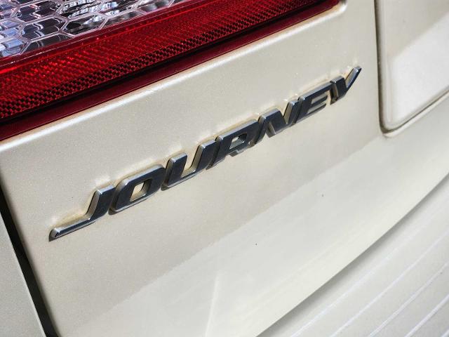 2014 Dodge Journey Vehicle Photo in DENTON, TX 76210-9321