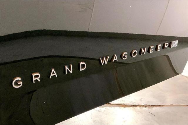 2022 Jeep Grand Wagoneer Vehicle Photo in Kansas City, MO 64114
