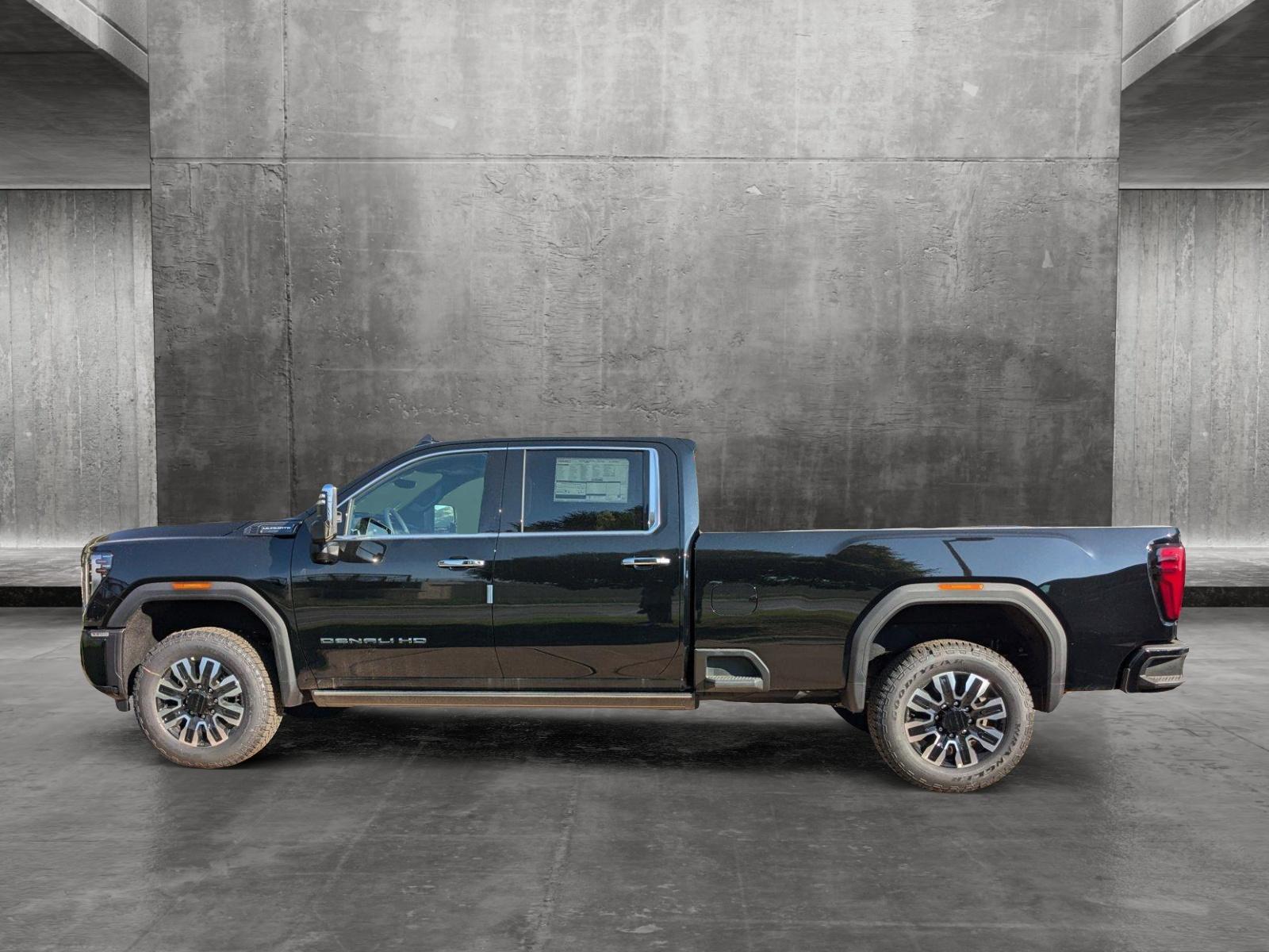 2024 GMC Sierra 2500 HD Vehicle Photo in LONE TREE, CO 80124-2750