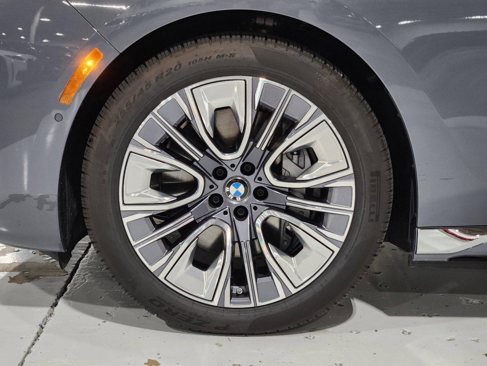 2024 BMW i7 Vehicle Photo in GRAPEVINE, TX 76051