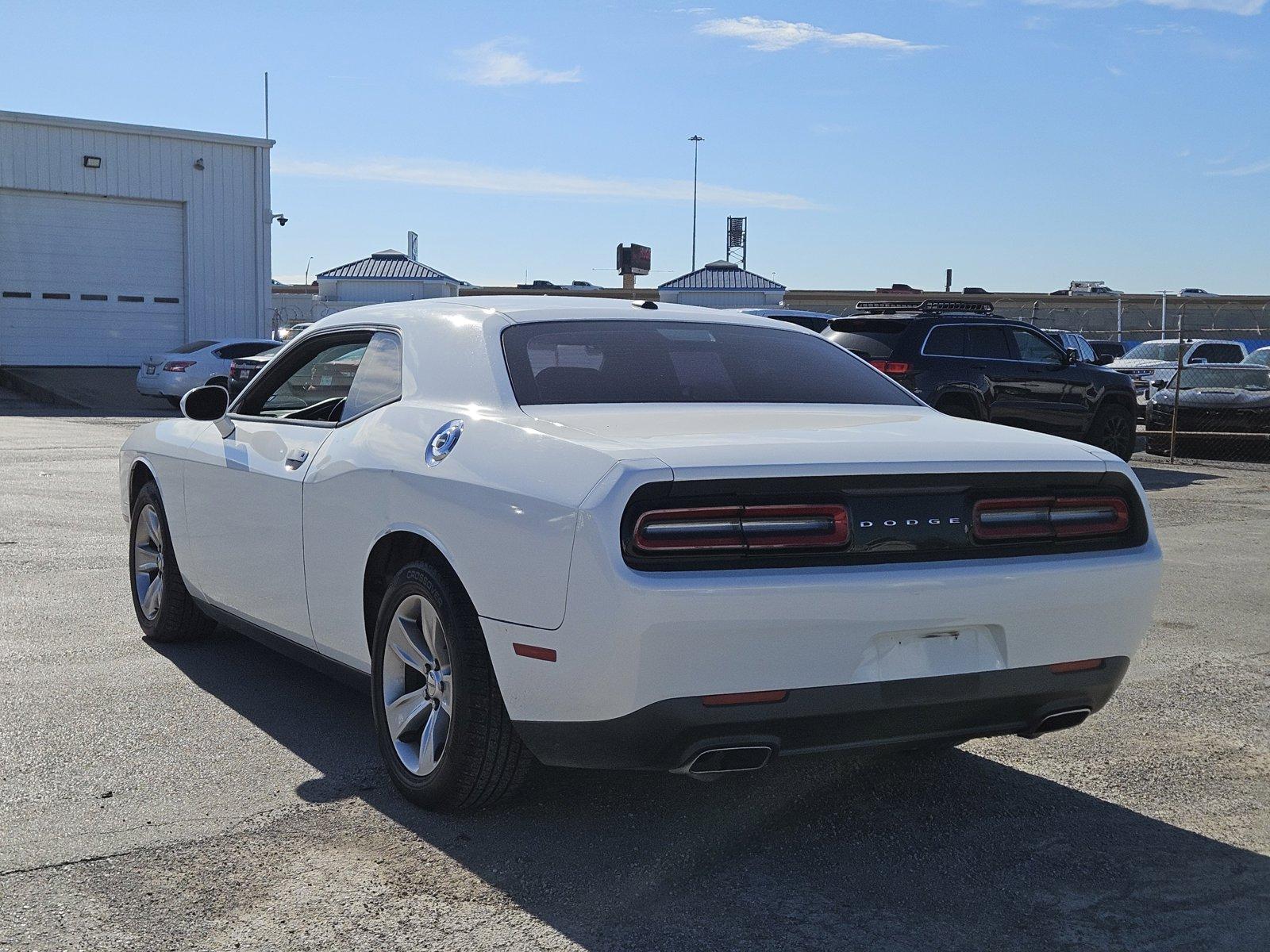 2016 Dodge Challenger Vehicle Photo in NORTH RICHLAND HILLS, TX 76180-7199