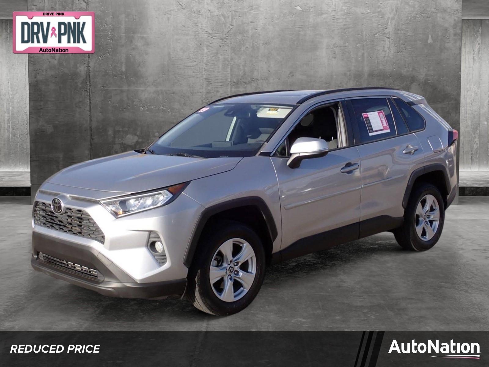 2019 Toyota RAV4 Vehicle Photo in DENVER, CO 80221-3610