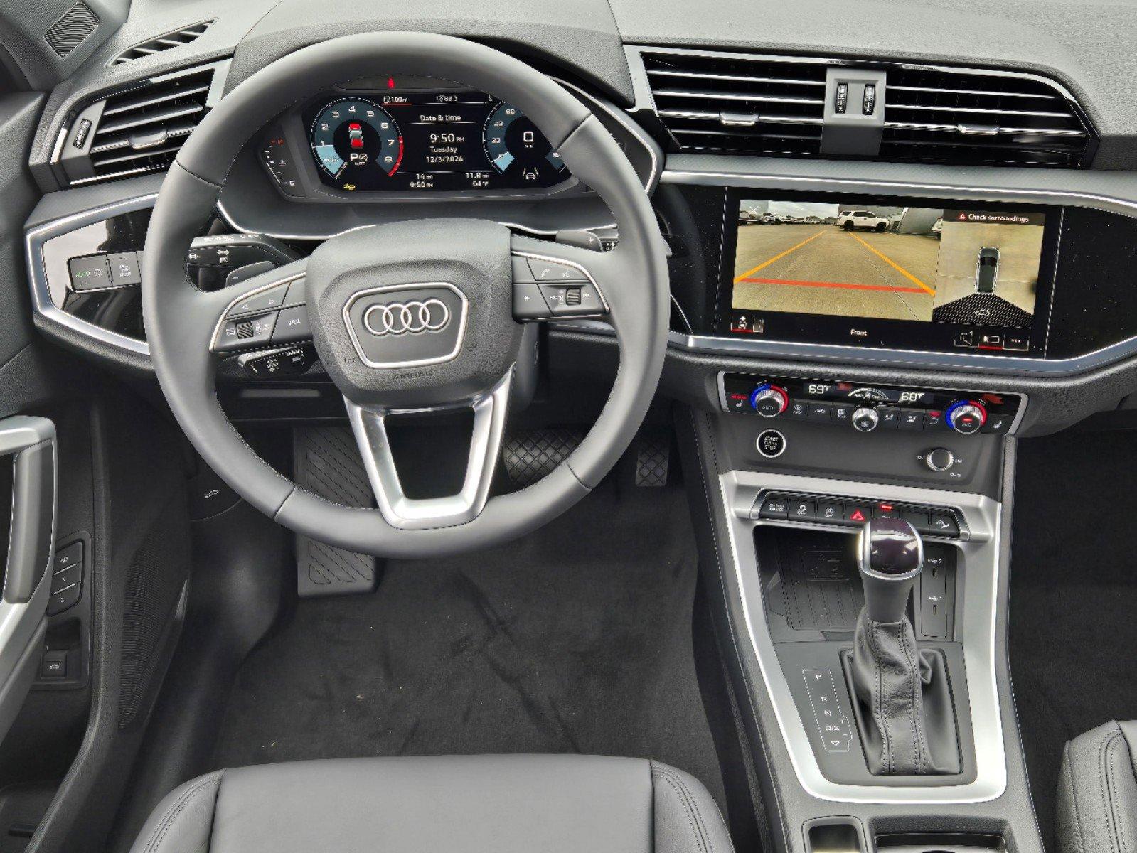 2024 Audi Q3 Vehicle Photo in SUGAR LAND, TX 77478