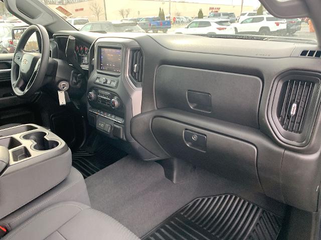 2021 Chevrolet Silverado 1500 Vehicle Photo in MOON TOWNSHIP, PA 15108-2571