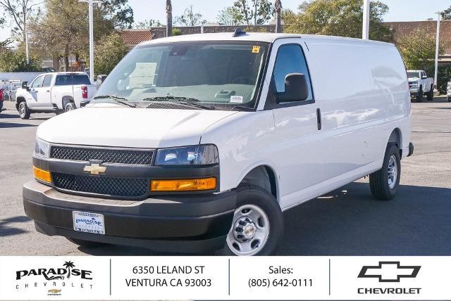 2025 Chevrolet Express Cargo Van Vehicle Photo in VENTURA, CA 93003-8585