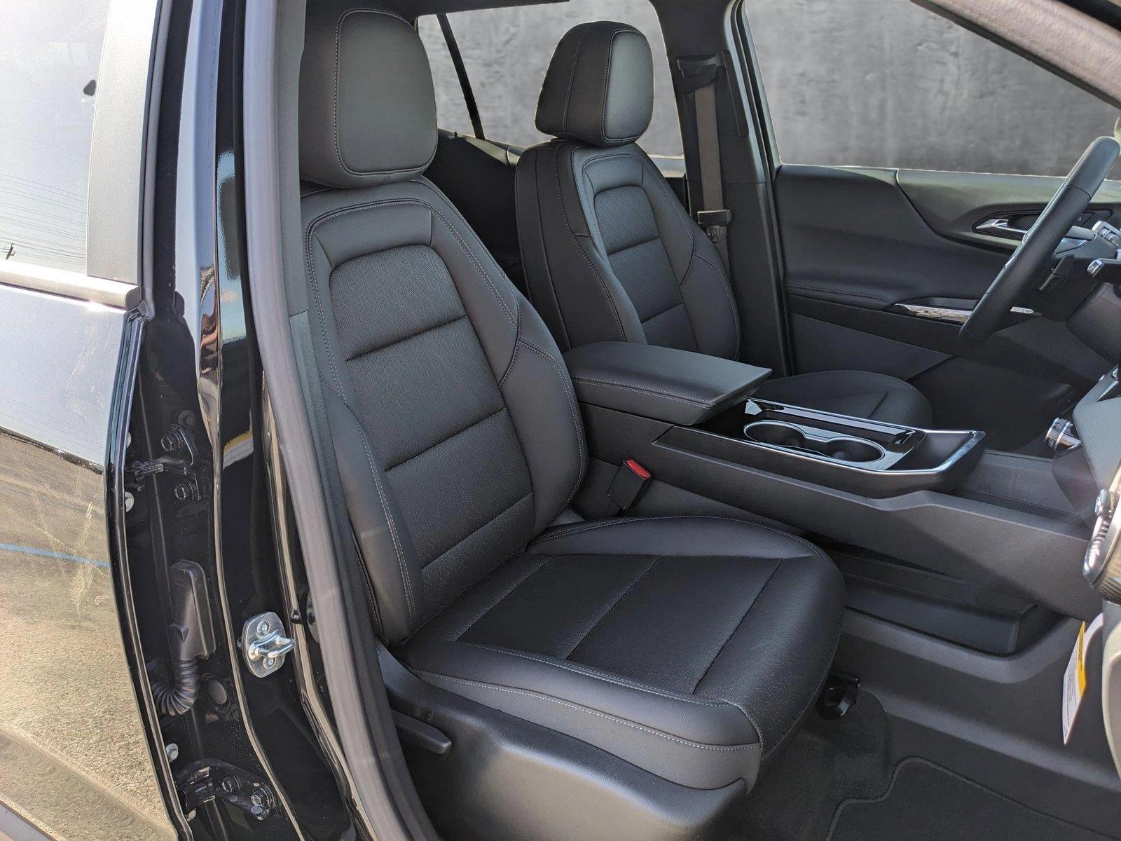 2025 Chevrolet Equinox Vehicle Photo in HOUSTON, TX 77034-5009