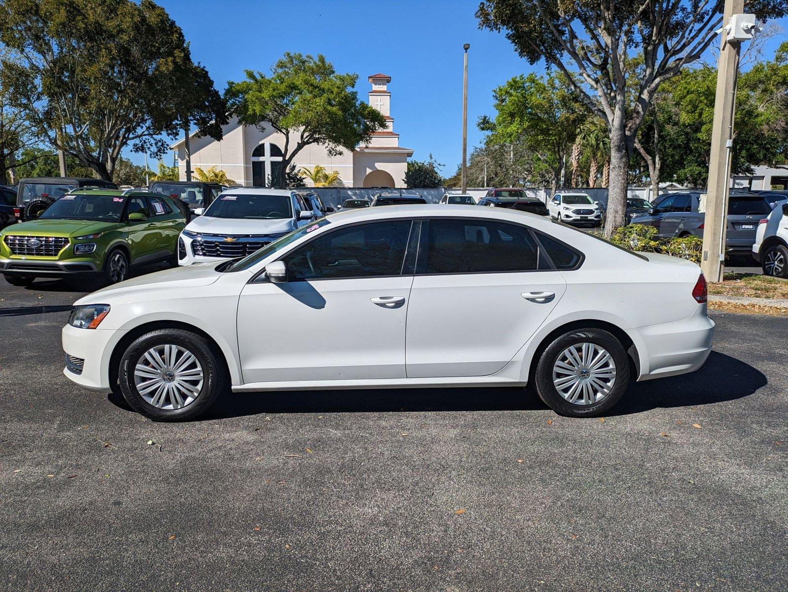 2015 Volkswagen Passat Vehicle Photo in GREENACRES, FL 33463-3207