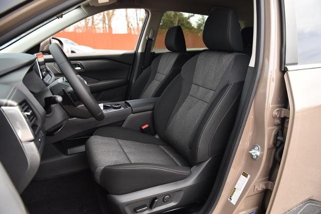 2025 Nissan Rogue Vehicle Photo in Ballwin, MO 63011