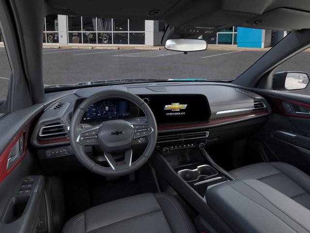 2025 Chevrolet Traverse Vehicle Photo in MOON TOWNSHIP, PA 15108-2571
