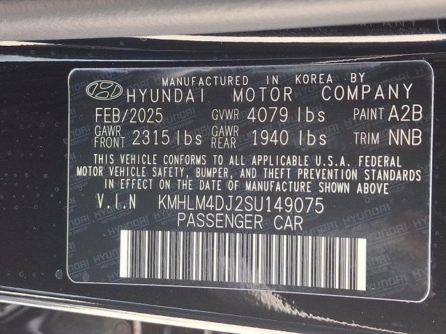 2025 Hyundai ELANTRA Hybrid Vehicle Photo in Harrisburg, PA 17111