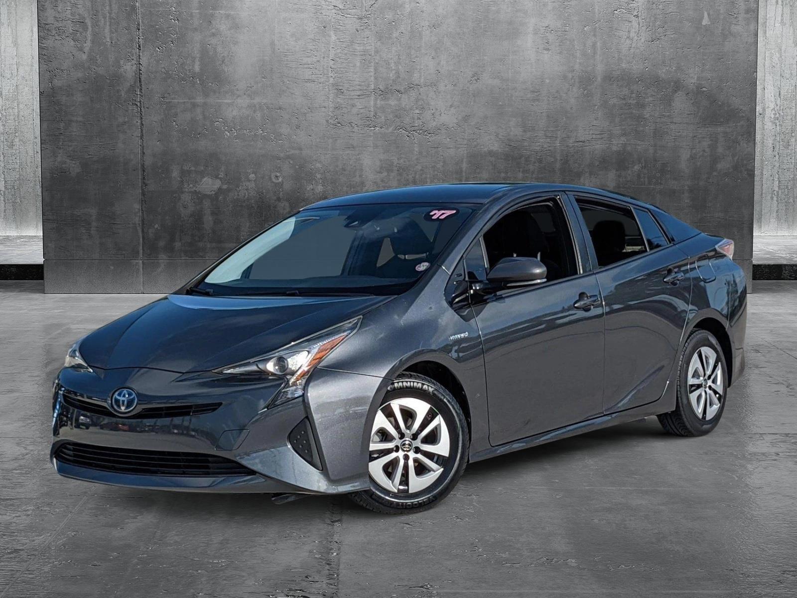 2017 Toyota Prius Vehicle Photo in Davie, FL 33331