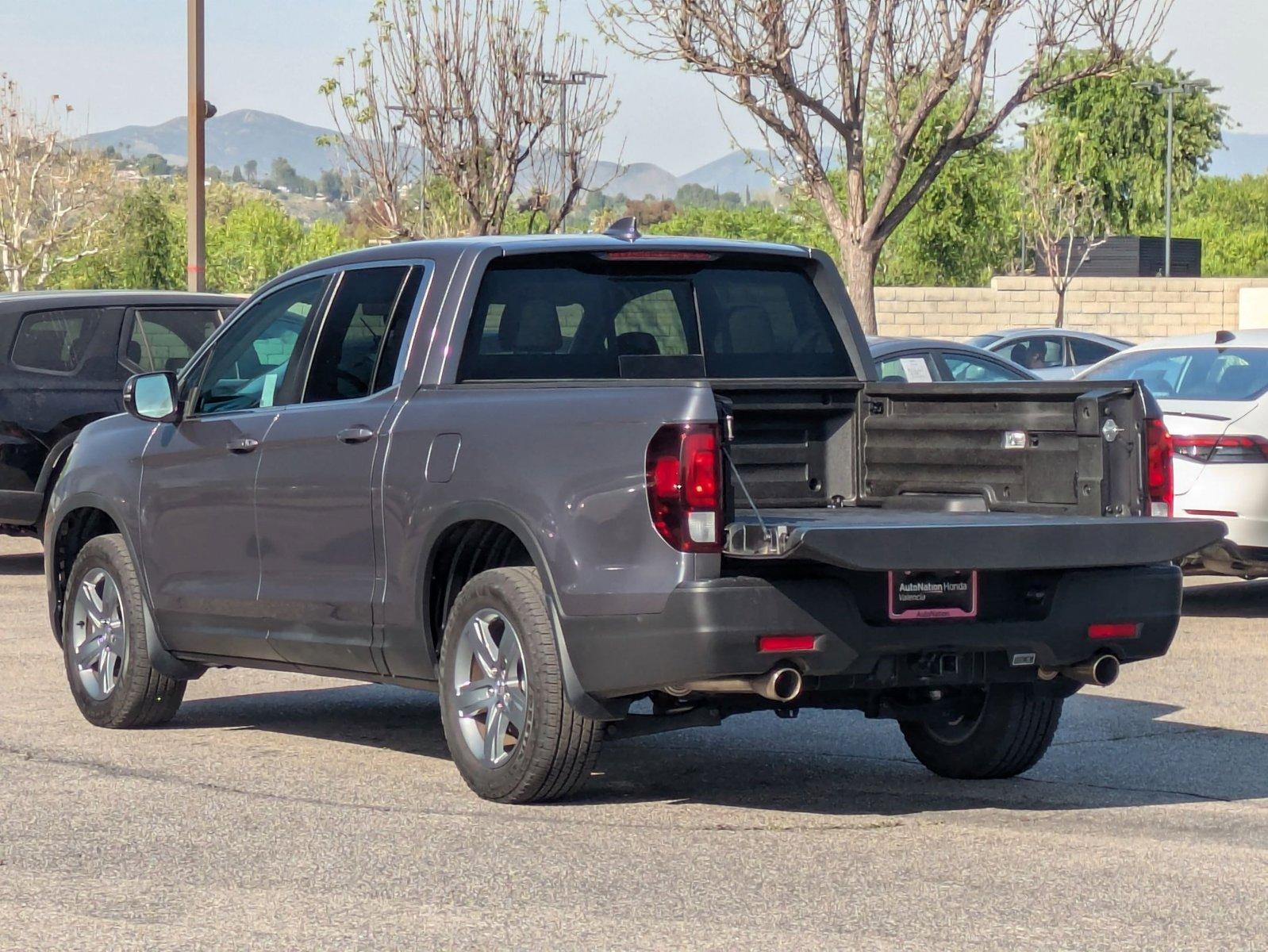 2023 Honda Ridgeline Vehicle Photo in Valencia, CA 91355