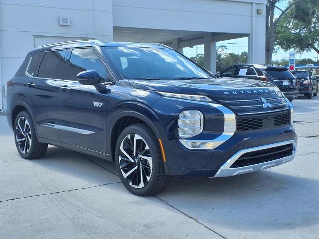 2025 Mitsubishi Outlander Plug-In Hybrid Vehicle Photo in Tampa, FL 33612