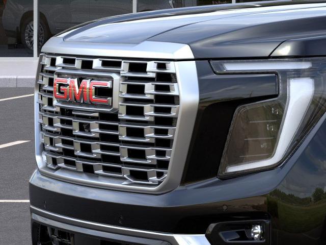 2025 GMC Yukon XL Vehicle Photo in MEDINA, OH 44256-9631