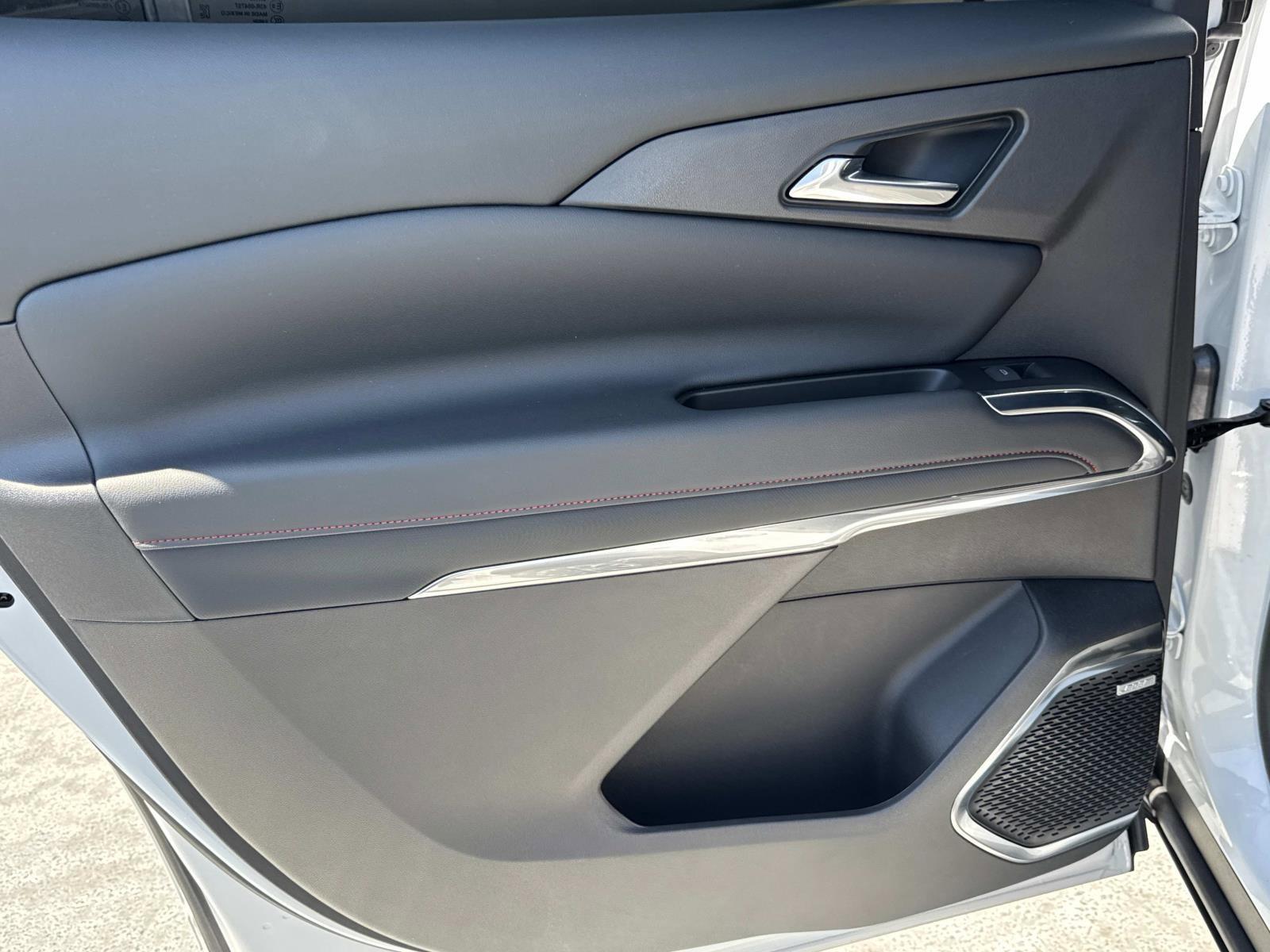 2024 Chevrolet Traverse Vehicle Photo in LOS ANGELES, CA 90007-3794