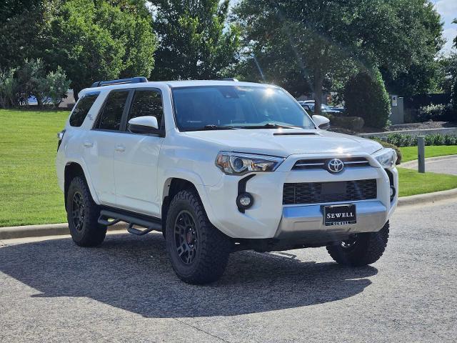 2021 Toyota 4Runner Vehicle Photo in FORT WORTH, TX 76132