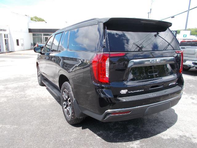 2024 GMC Yukon XL Vehicle Photo in LOWELL, MA 01852-4336