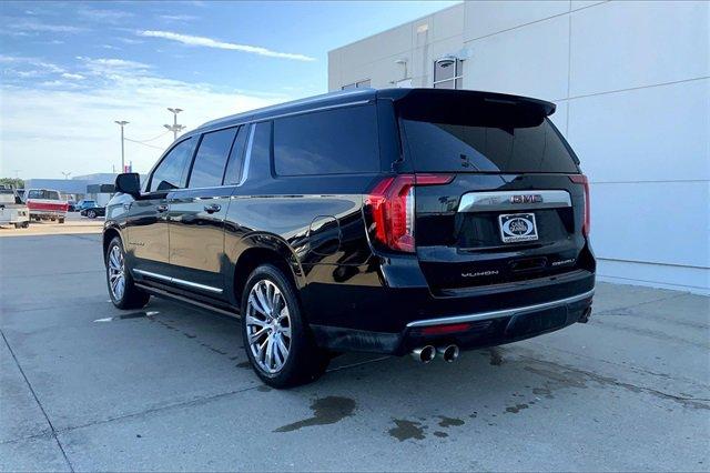 2023 GMC Yukon XL Vehicle Photo in TOPEKA, KS 66609-0000