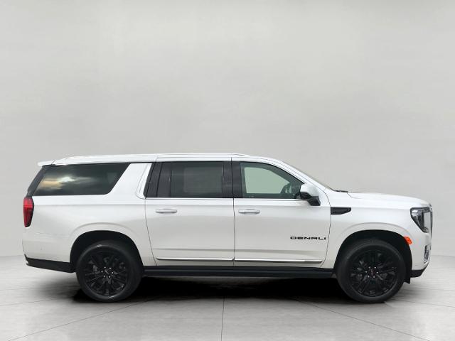 2024 GMC Yukon XL Vehicle Photo in GREEN BAY, WI 54303-3330