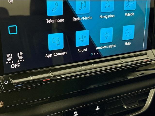 2024 Volkswagen Atlas Vehicle Photo in Puyallup, WA 98371