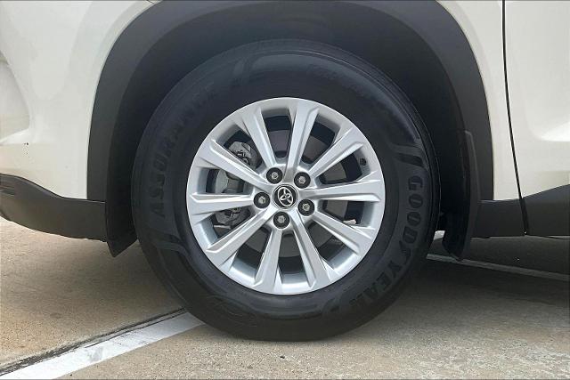 2024 Toyota Grand Highlander Vehicle Photo in Houston, TX 77007