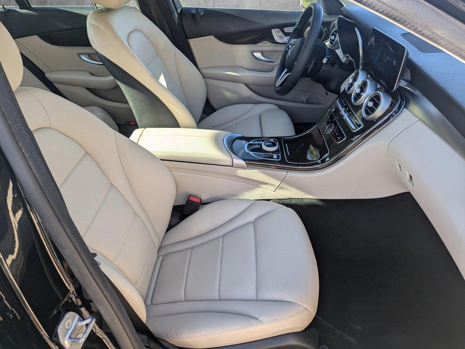 2021 Mercedes-Benz C-Class Vehicle Photo in Sarasota, FL 34231