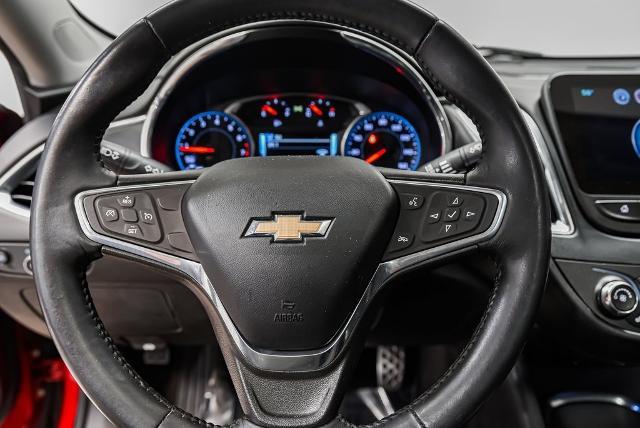 2016 Chevrolet Malibu Vehicle Photo in Akron, OH 44312