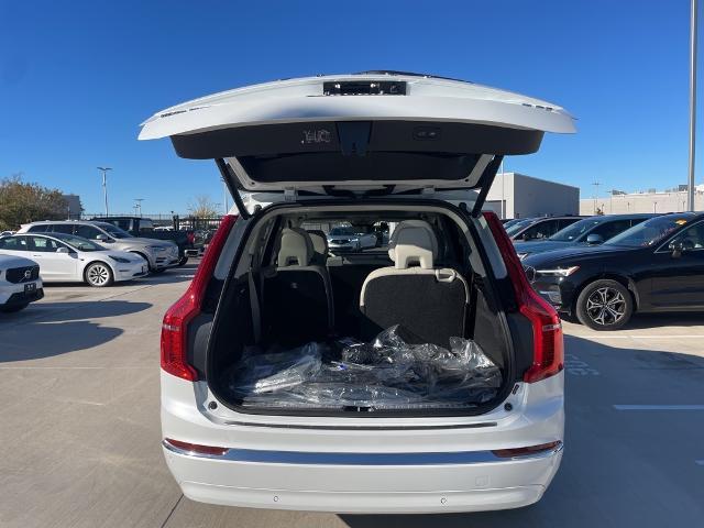 2025 Volvo XC90 Vehicle Photo in Grapevine, TX 76051