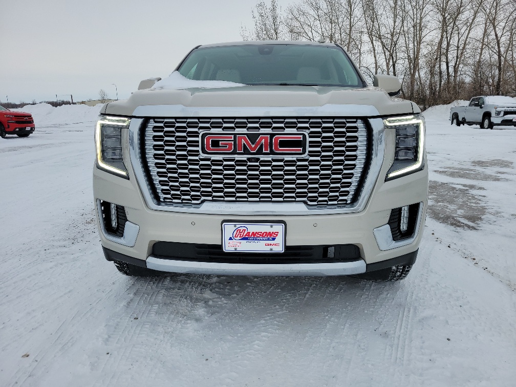 Used 2021 GMC Yukon XL Denali with VIN 1GKS2JKL1MR237604 for sale in Grafton, ND