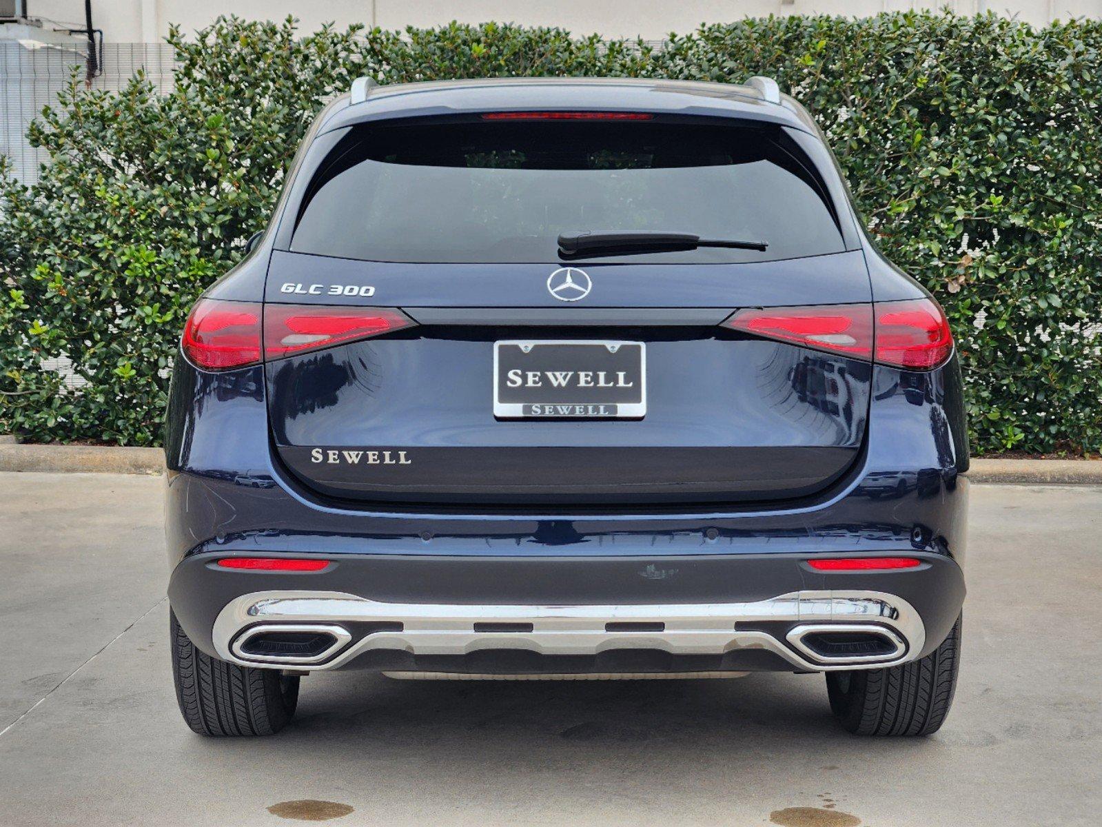 2024 Mercedes-Benz GLC Vehicle Photo in HOUSTON, TX 77079