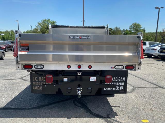 2024 Chevrolet Silverado 3500 HD Chassis Cab Vehicle Photo in LEOMINSTER, MA 01453-2952