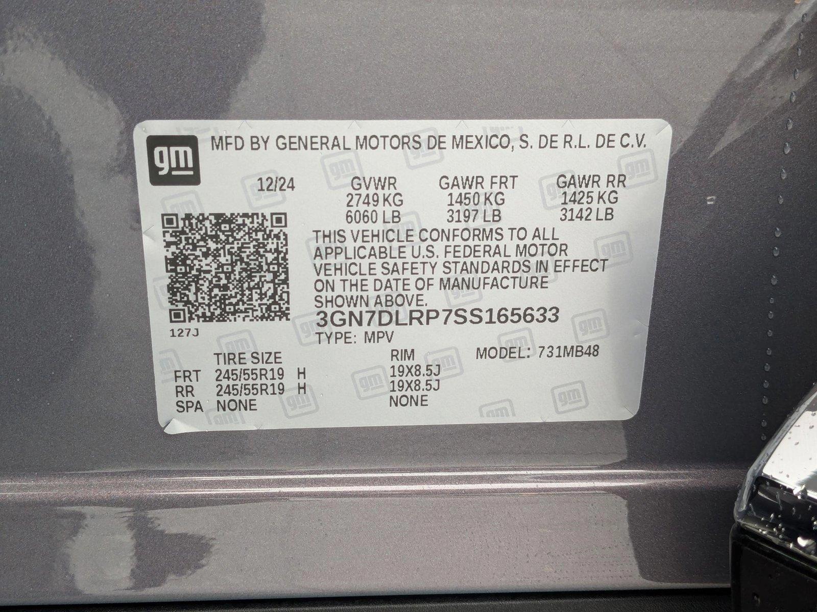 2025 Chevrolet Equinox EV Vehicle Photo in VALENCIA, CA 91355-1705