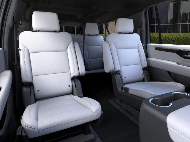 2025 Chevrolet Suburban Vehicle Photo in GEORGETOWN, TX 78626-7508