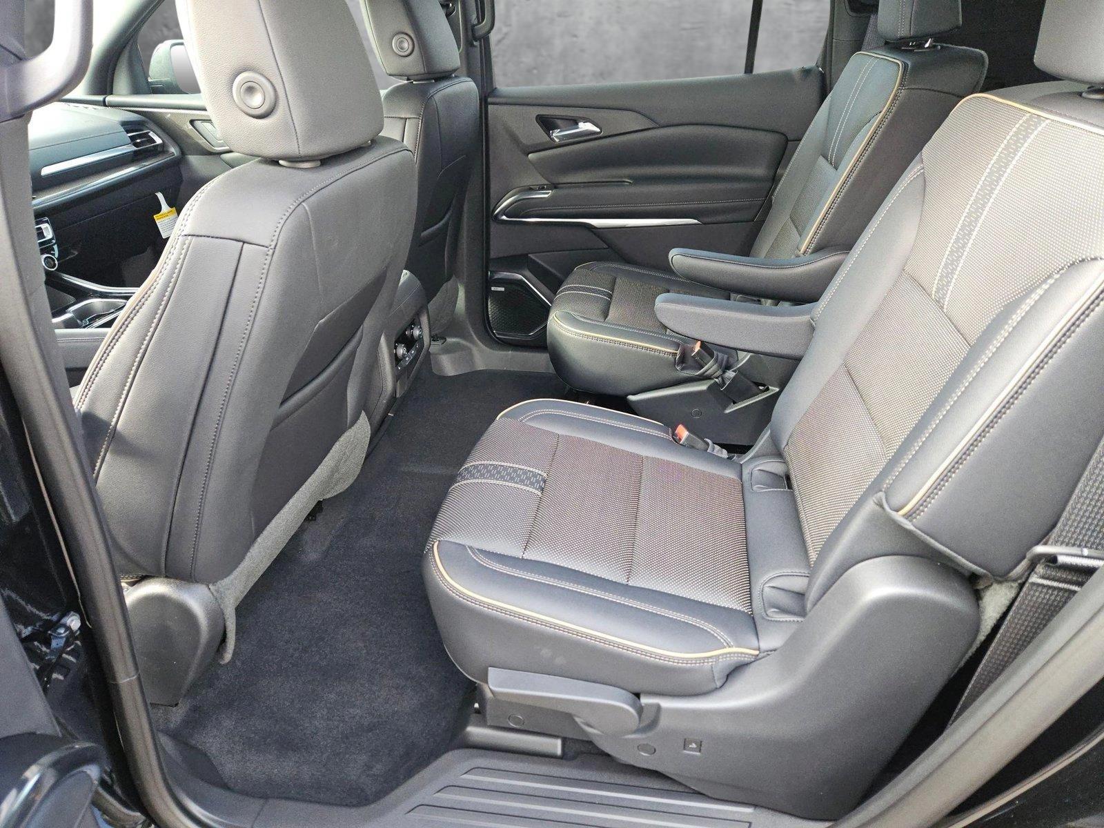 2025 Chevrolet Traverse Vehicle Photo in MESA, AZ 85206-4395