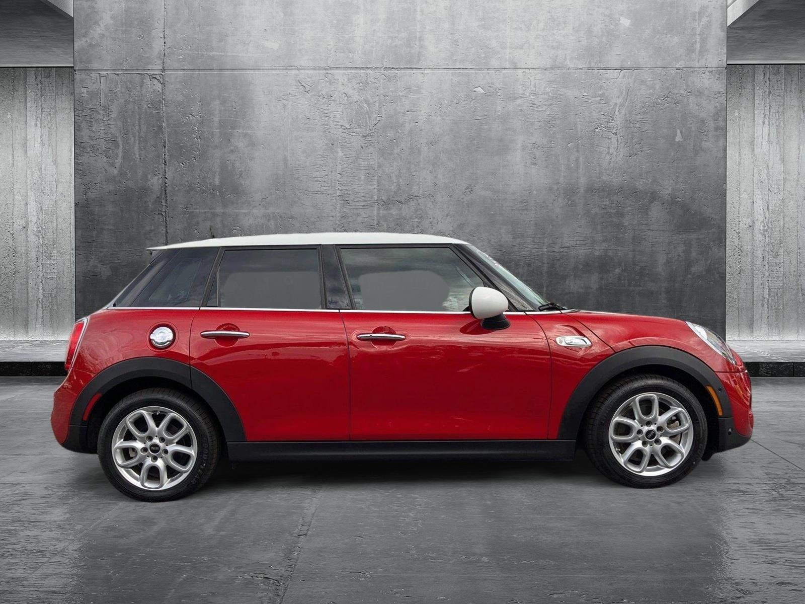 2018 MINI Cooper S Hardtop 4 Door Vehicle Photo in Jacksonville, FL 32244