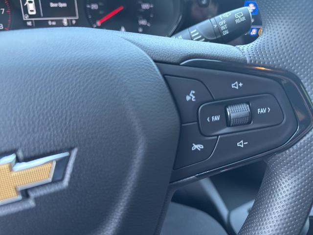 2025 Chevrolet Trax Vehicle Photo in MARION, NC 28752-6372
