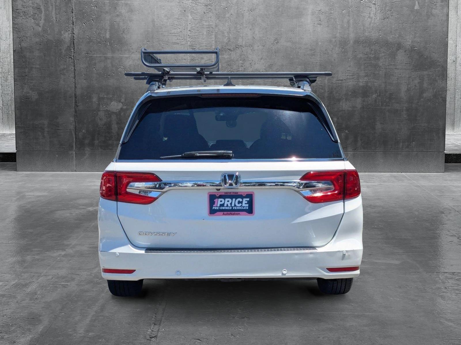 2019 Honda Odyssey Vehicle Photo in Valencia, CA 91355