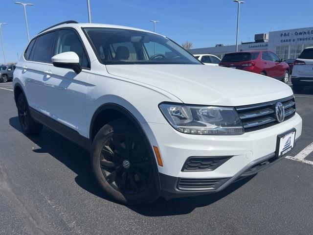 2018 Volkswagen Tiguan Vehicle Photo in GREEN BAY, WI 54304-5303