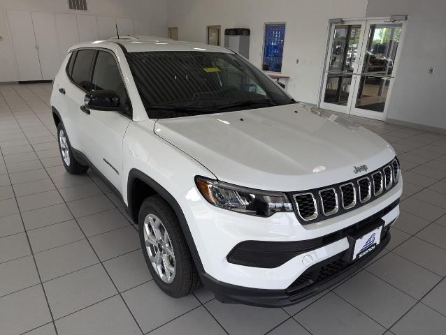 2025 Jeep Compass Vehicle Photo in Oshkosh, WI 54901