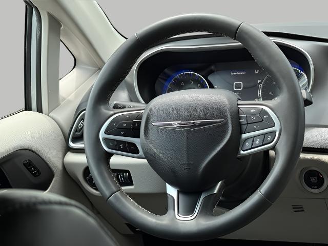 2023 Chrysler Pacifica Vehicle Photo in MIDDLETON, WI 53562-1492