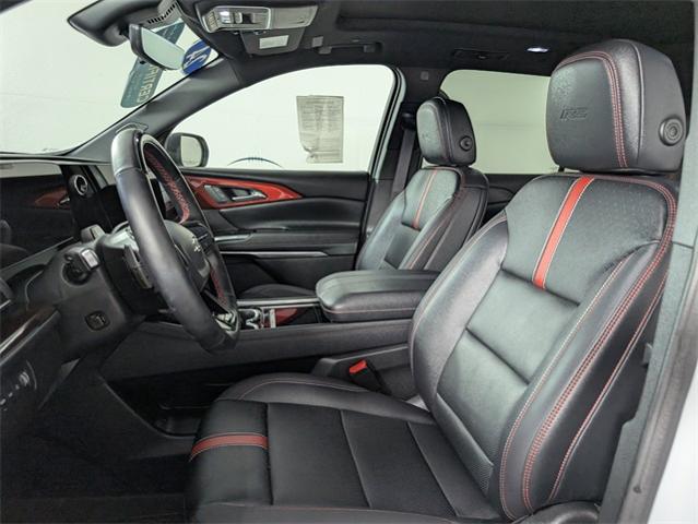 2024 Chevrolet Traverse Vehicle Photo in ENGLEWOOD, CO 80113-6708