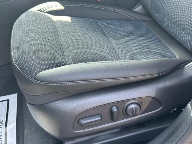 2025 Buick Envista Vehicle Photo in COLUMBIA, MO 65203-3903