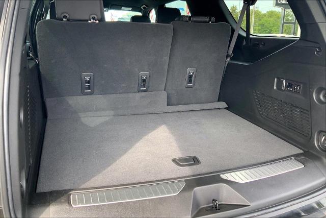 2023 Chevrolet Suburban Vehicle Photo in KANSAS CITY, MO 64114-4502