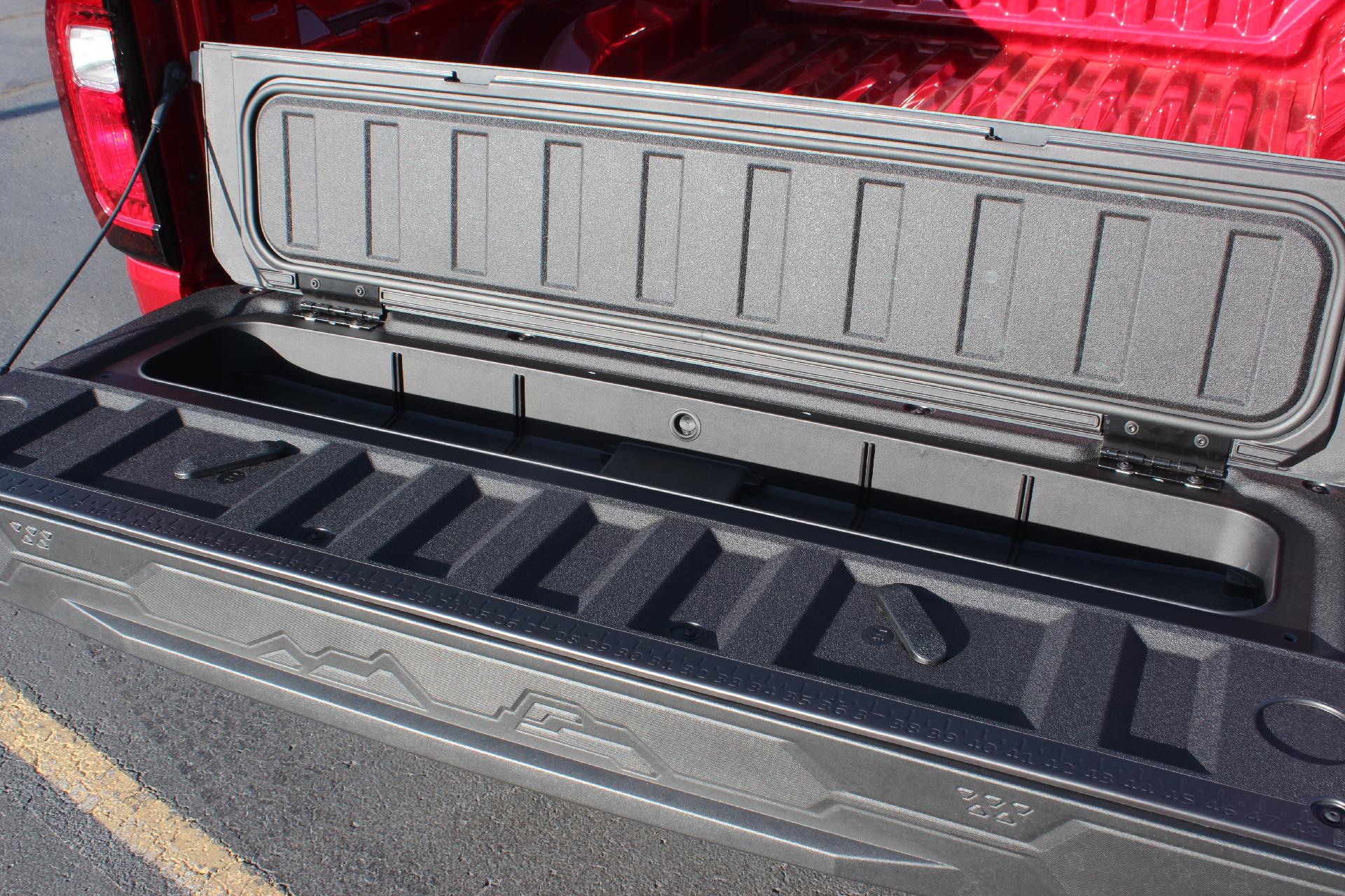 2024 GMC Canyon Vehicle Photo in AURORA, CO 80012-4011