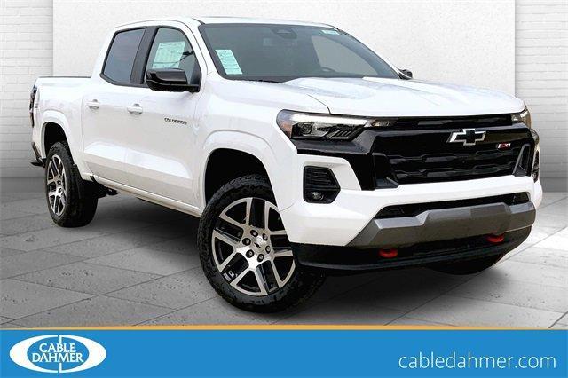 2024 Chevrolet Colorado Vehicle Photo in KANSAS CITY, MO 64114-4502